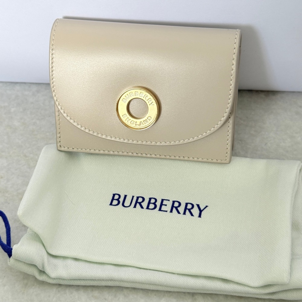 Burberry Leather‎ Folding Wallet in Limestone, 81046941